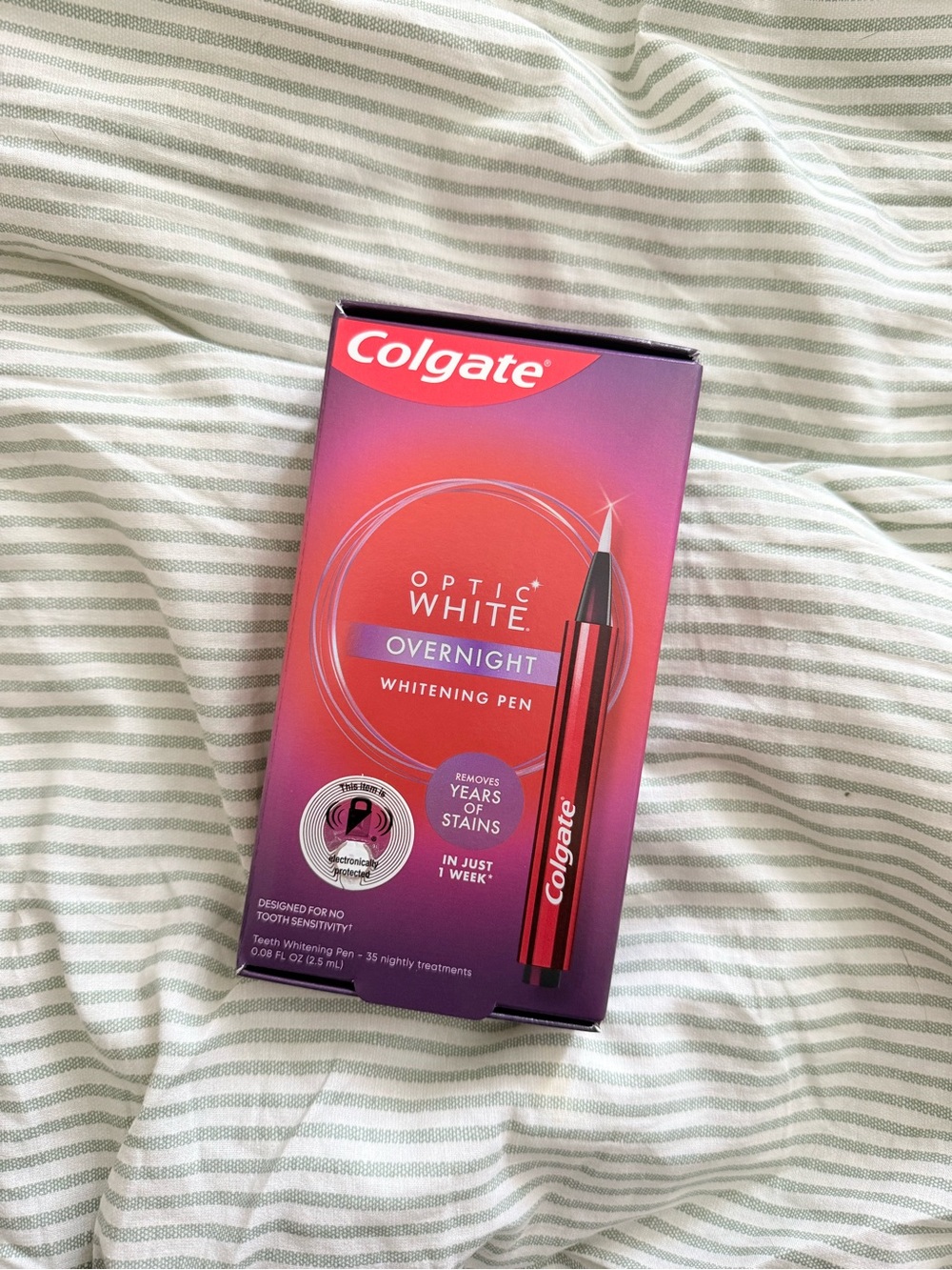 Colgate Optic White Overnight Whitening Pen - Pink/Red